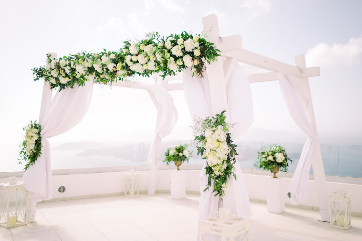 Ceremony arch flower decoration by Redboxdays.gr