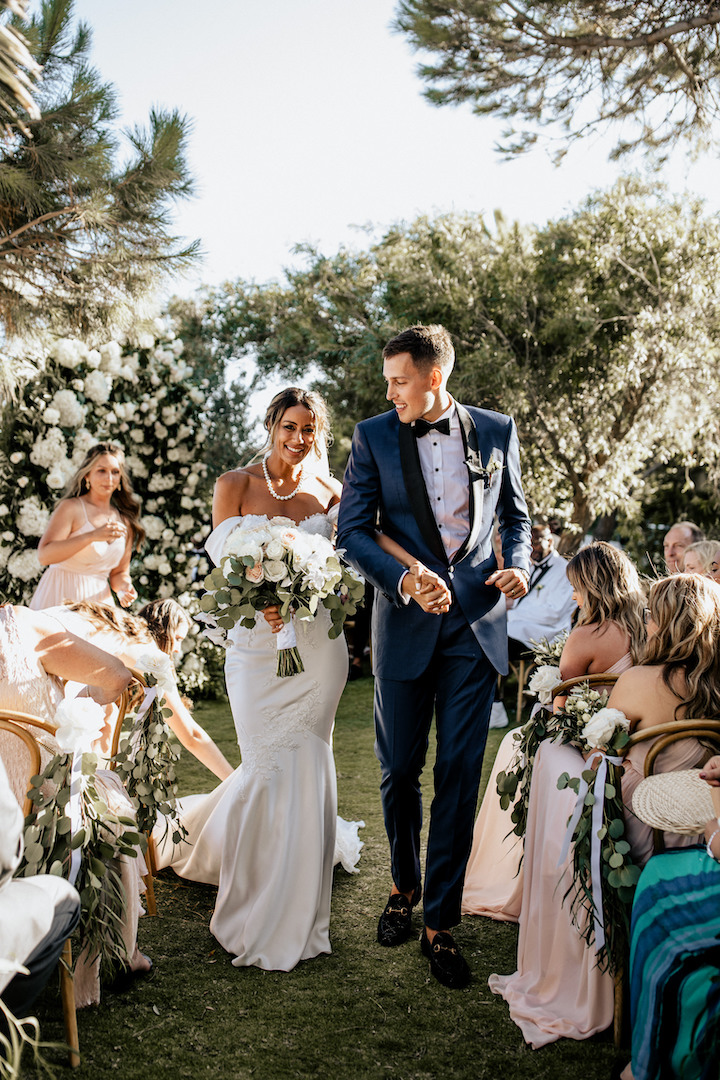 Wedding floral decoration at Cycladic Gem luxury villas