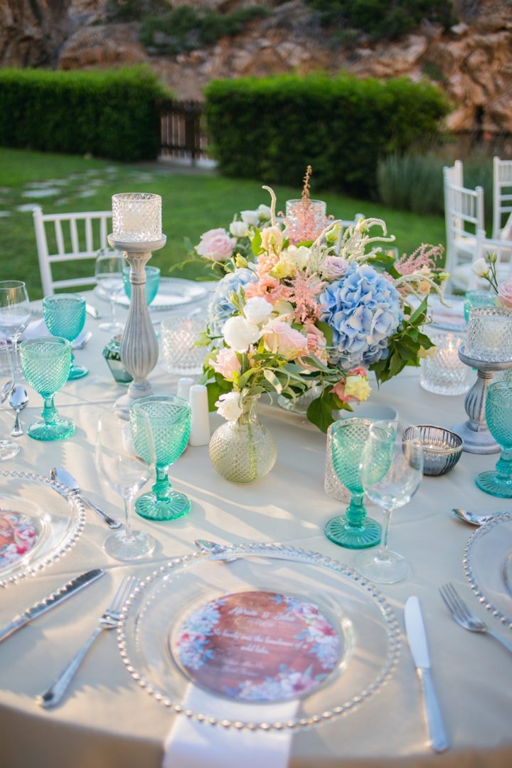 Blue hydrangeas wedding decoration